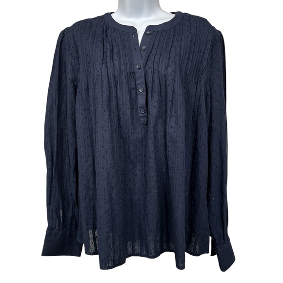 Caslon Tops - Caslon navy textured blouse size medium